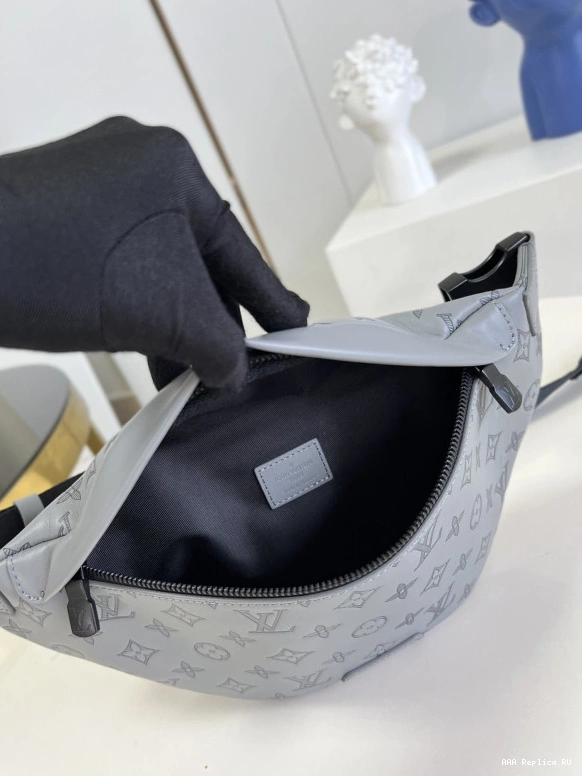 Aaa replica bags BUMBAG LOUIS DISCOVERY VUITTON 0709